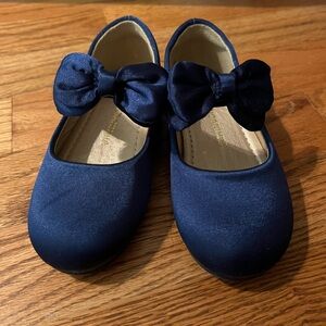 Dress shoes